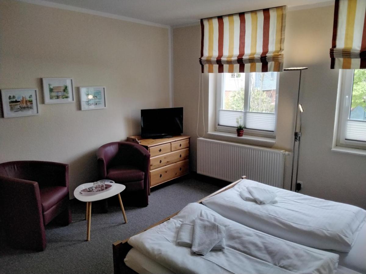 Hotel Am Weinbergschloss วาเริน ภายนอก รูปภาพ