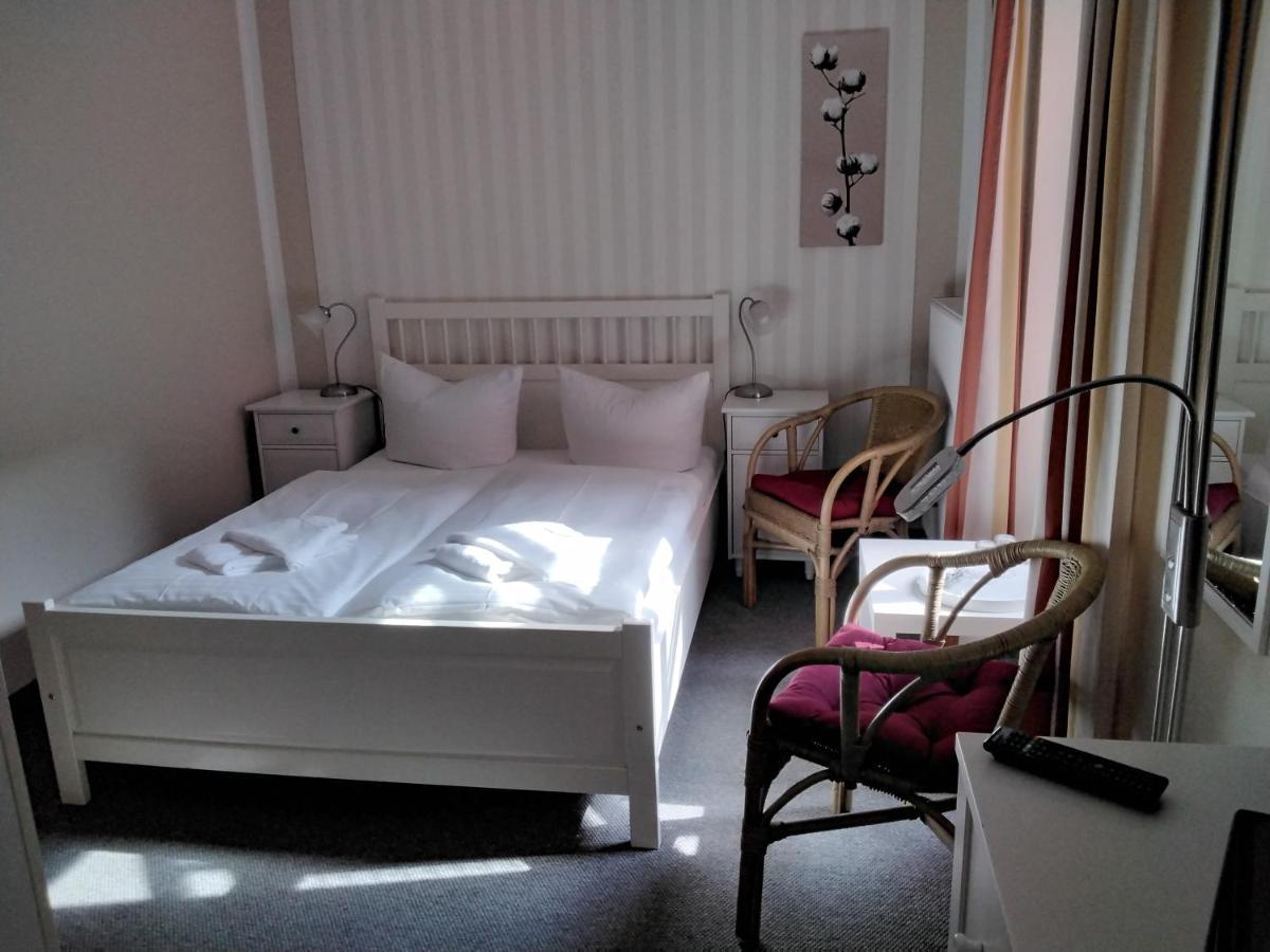 Hotel Am Weinbergschloss วาเริน ภายนอก รูปภาพ