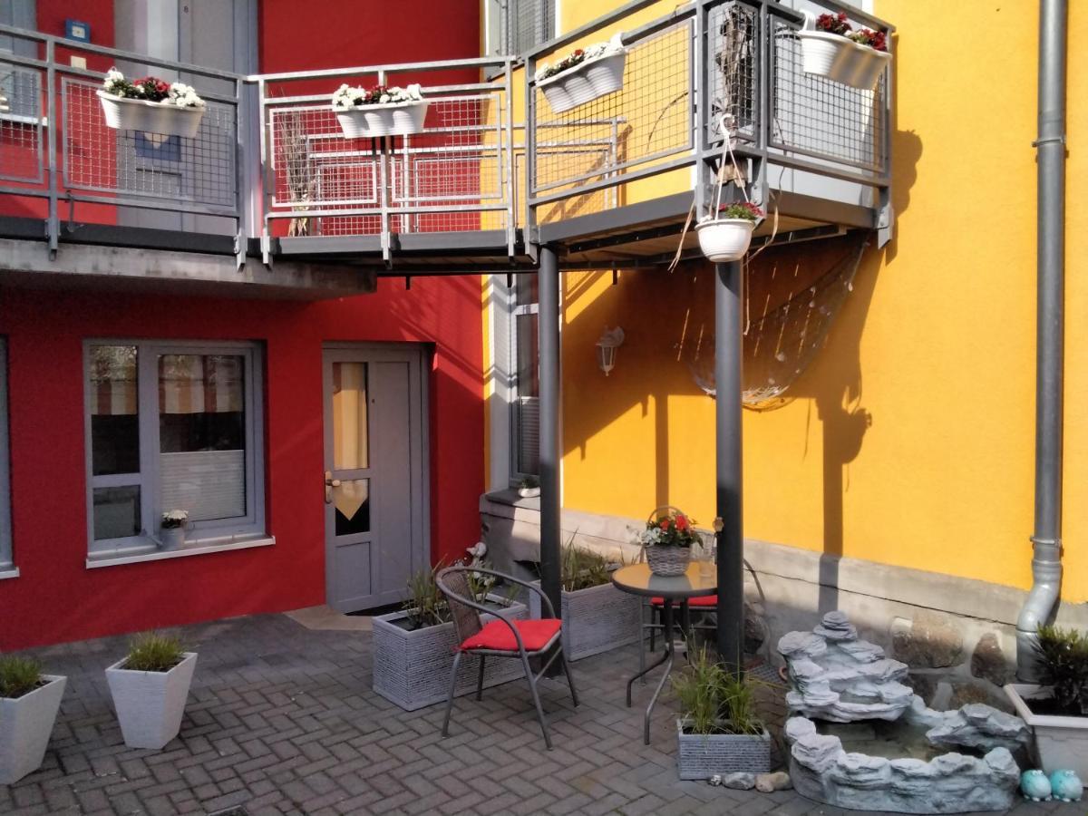 Hotel Am Weinbergschloss วาเริน ภายนอก รูปภาพ