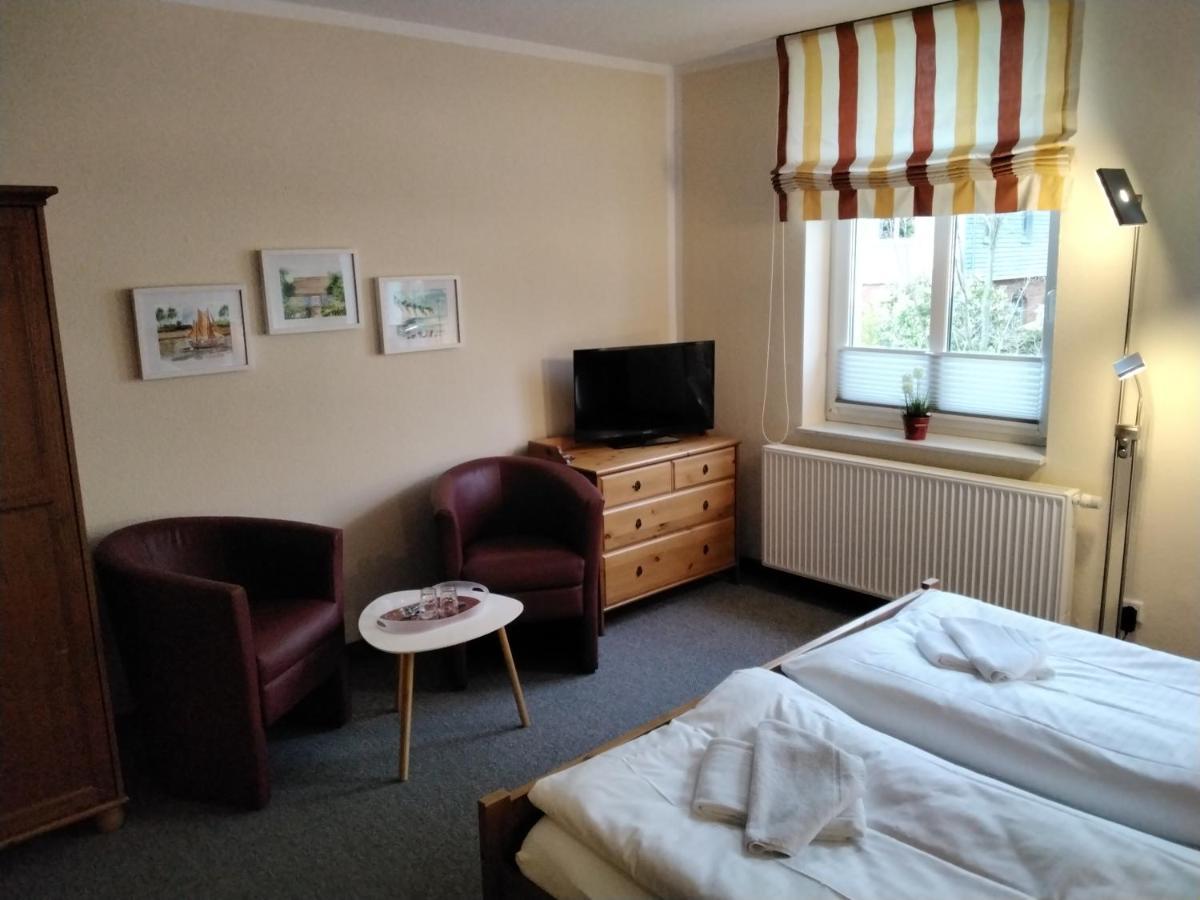 Hotel Am Weinbergschloss วาเริน ภายนอก รูปภาพ